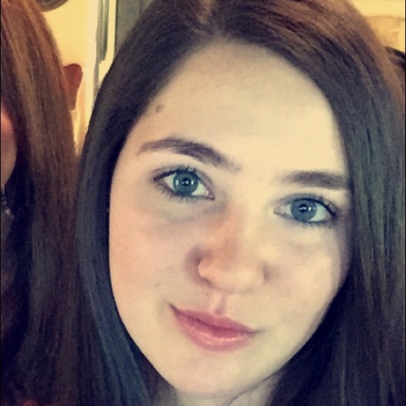 Meet your Posher, Calee