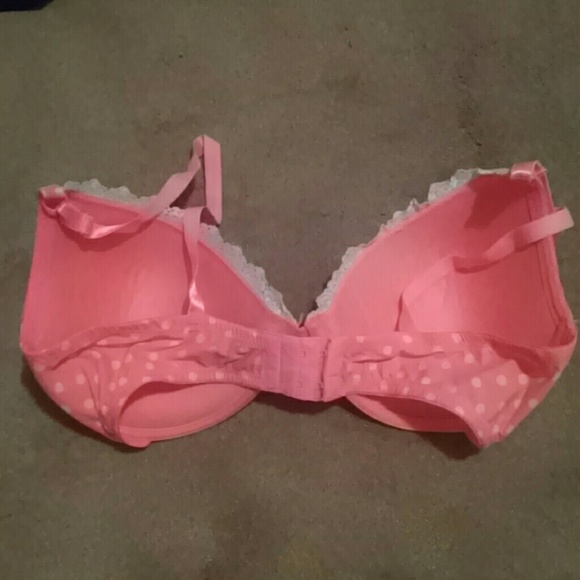 Polka Dot Push-up Bra With Lace Trimming! - Picture 2 of 3