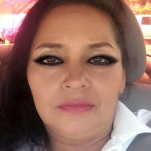 Meet your Posher, Beatriz