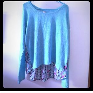 🎉 Final Price Drop Bundle of sweater and crop top