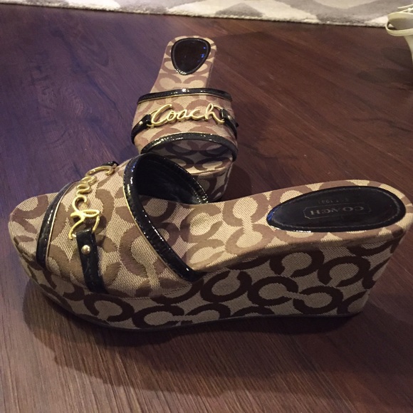 Coach Wedges 👠