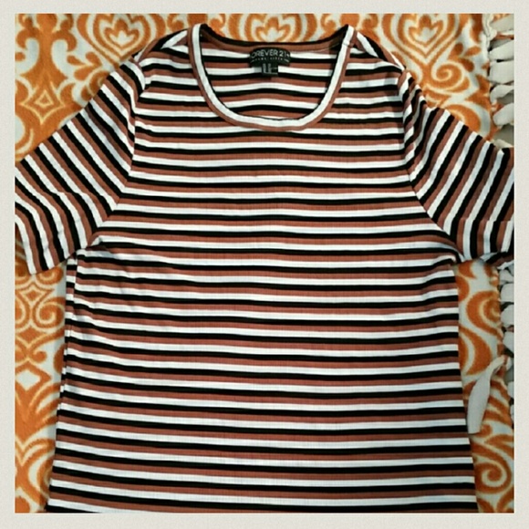 Forever 21 multi stripped crew neck shirt - Picture 4 of 4