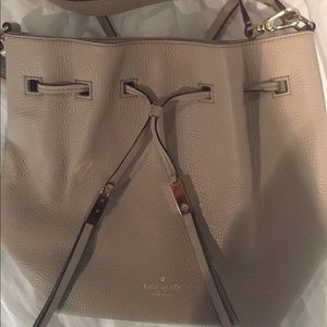 Kate Spade drawstring bag. Very good condition.