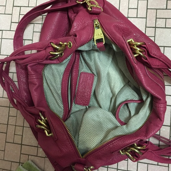 Steve Madden Tote / Purse - Picture 2 of 2