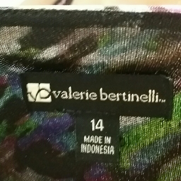 Plus size dress - Picture 3 of 3