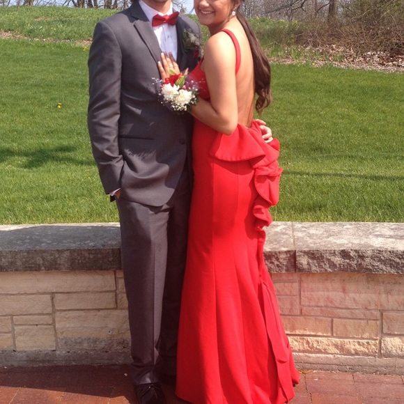 Xscape Dresses & Skirts - Red jovani prom dress