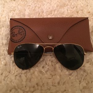 Ray-ban aviator sunglasses