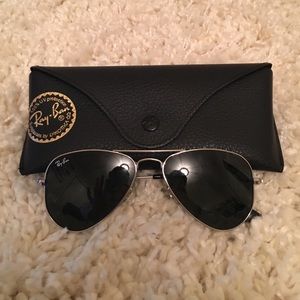 Ray-ban aviator sunglasses