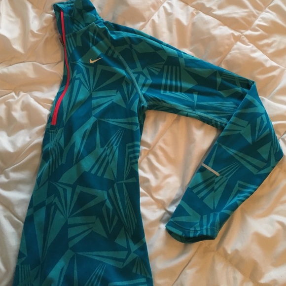 Nike dri-fit quarter zip size small - Picture 2 of 2