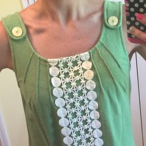 Green sleeveless dress