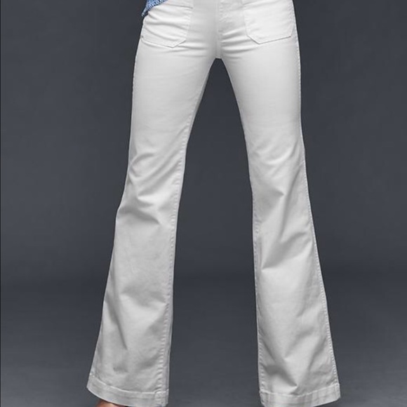 GAP White Flare Jeans - Picture 3 of 4
