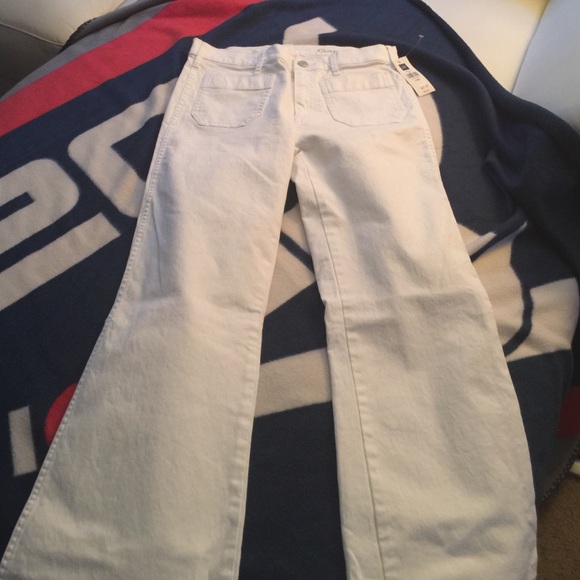 GAP White Flare Jeans - Picture 4 of 4