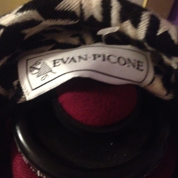 Evan Picone jacket hounds Tooth print. - Picture 2 of 4