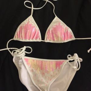 VS bikini
