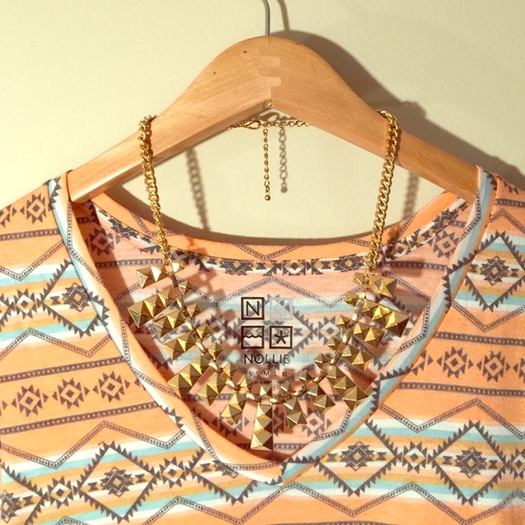 Stunning Gold Necklace