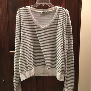 Long sleeve sweatshirt