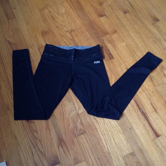 PINK Victoria's Secret leggings reversible