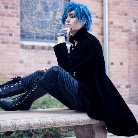 Black Velvet Tailcoat Silver Buttons Gothic Pirate - Picture 4 of 4