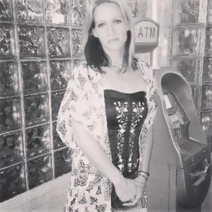 Meet your Posher, Bobbie jo