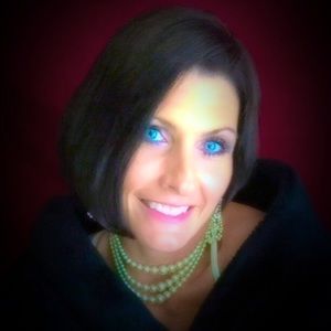 Meet your Posher, Leslie