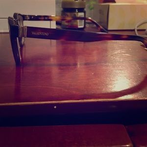 Valentino Frames