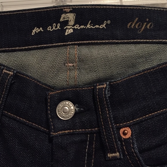 🎉SALE🎉Gorgeous 7 For All Mankind Jeans size 24.