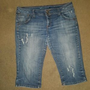 "Distressed" Denim Capris