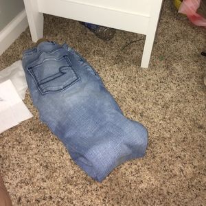 Highwaisted destroyed  jeggings AE