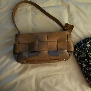 Harvey's tan seat belt bag