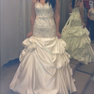 Wedding dress