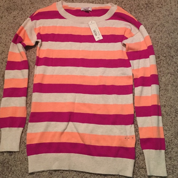 Long sleeve sweater shirt
