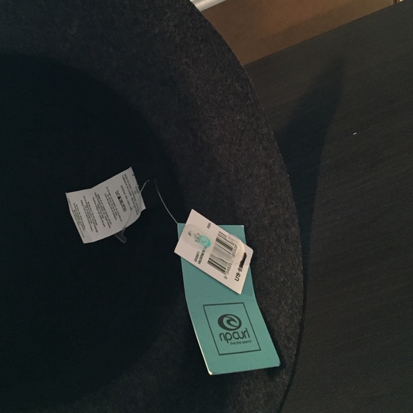 Hat - Picture 3 of 3