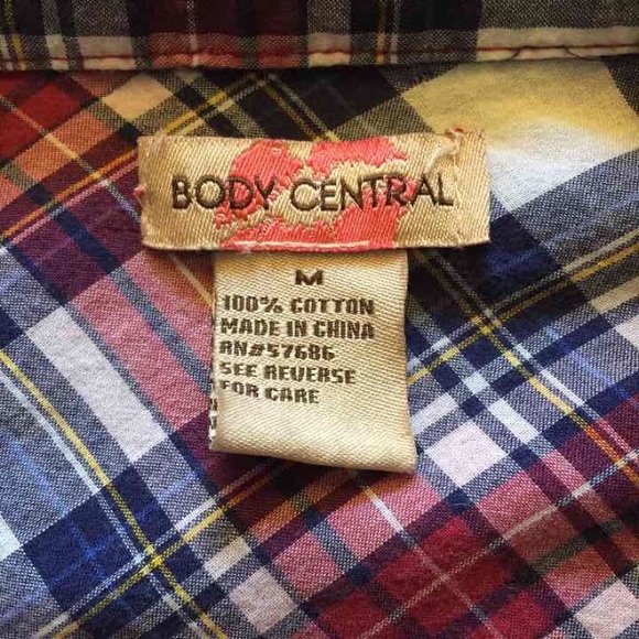 Button up - Picture 2 of 3