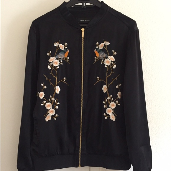 Zara Woman's Embroidered Floral Jacket - Picture 3 of 4