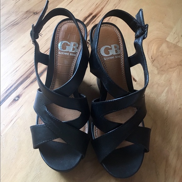 Gianni Bini Shoes - Gianni Bini Black Platform Wedges