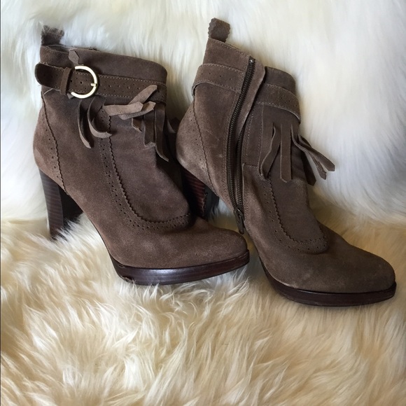 Jessica Simpson boots