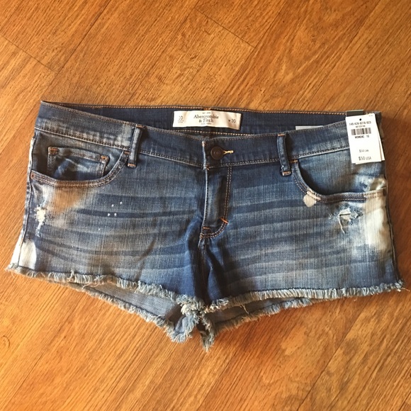 Abercrombie & Fitch distressed Jean shorts