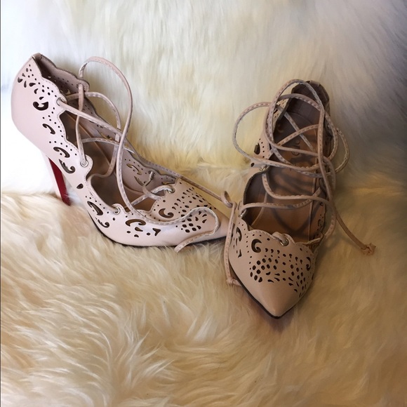 NWOT Nude strappy pumps