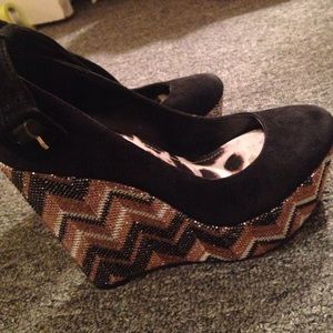 Jessica Simpson wedges