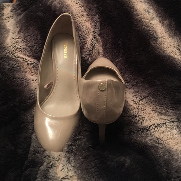 Nude patent leather heels