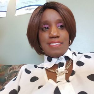 Meet your Posher, Felicia