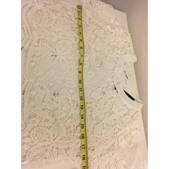 All Over Lace Short Sleeve Top - Picture 4 of 4