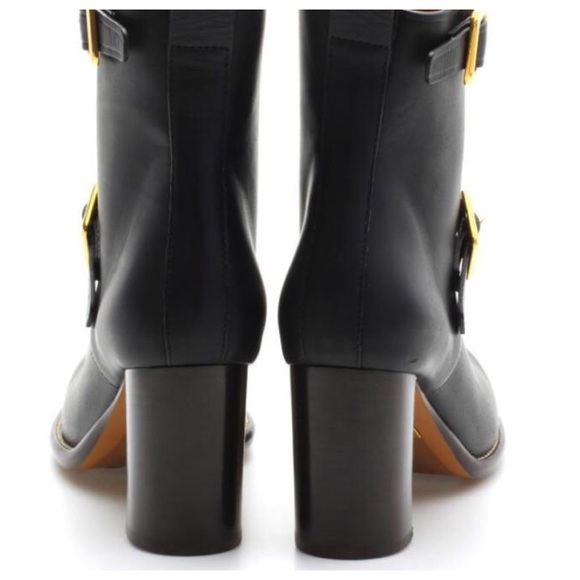 🎀HP🎀Chloe Black Leather Gold Buckle Ankle Boots - Picture 2 of 4
