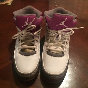 Gently use almost new air Jordan shoes