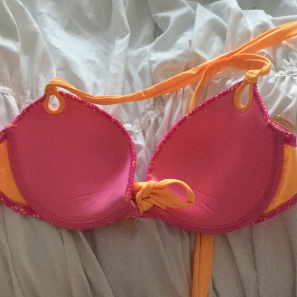 Victoria Secret Push up Bikini top - Picture 2 of 3