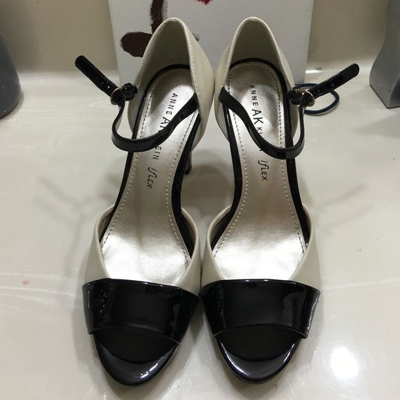 Anne Klein platform about 4 inches