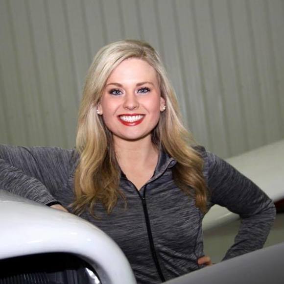 Meet your Posher, Amy - Picture 3 of 4