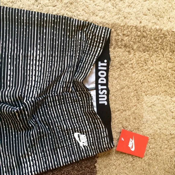 Nike womens! - Picture 2 of 2