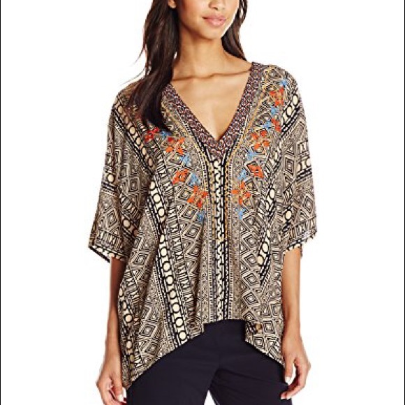 Flying Tomato Poncho Top