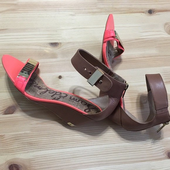 Like new, Sam Edelman Serena Wedge Sandal, 8.5 - Picture 2 of 4
